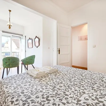 Terrace With River View Апартаменти