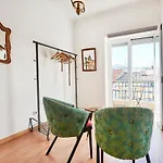 Terrace With River View Apartmán *