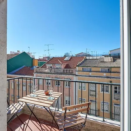 Apartment Terrace With River View *